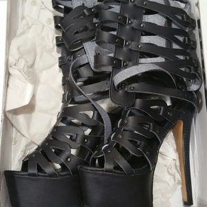Zigi Girl Samara Gladiator Stiletto Heels Size 8.5